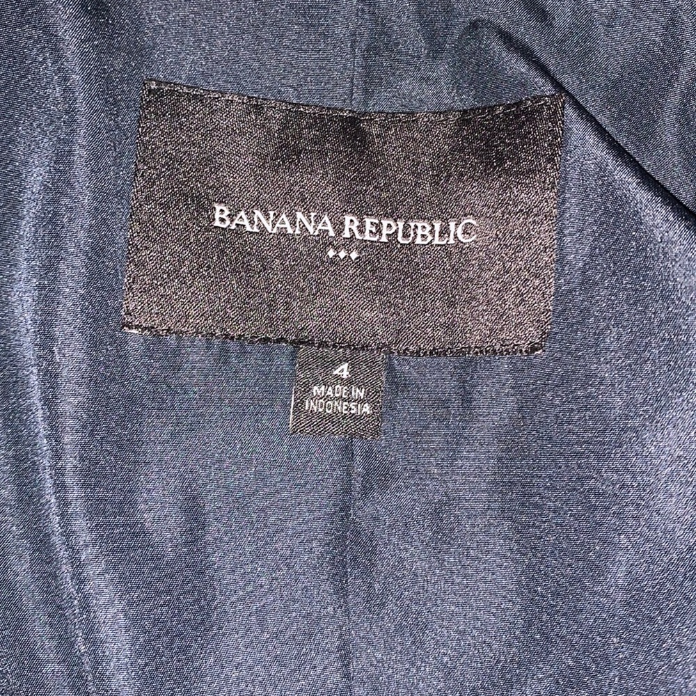 Navy Blue Banana Republic blazer - Picture 4 of 4